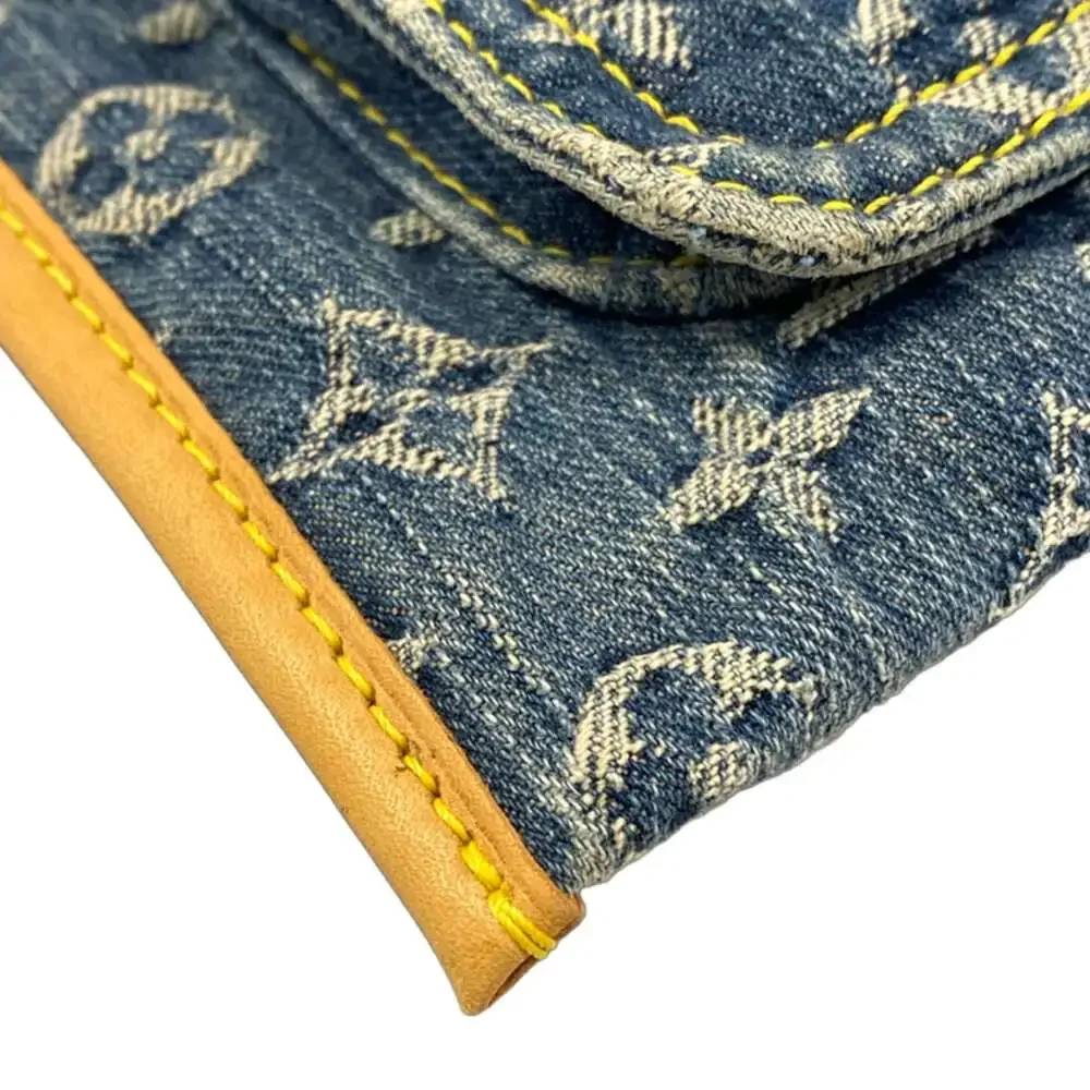 Louis Vuitton Flat Shopper Monogram Denim Handbag M95018